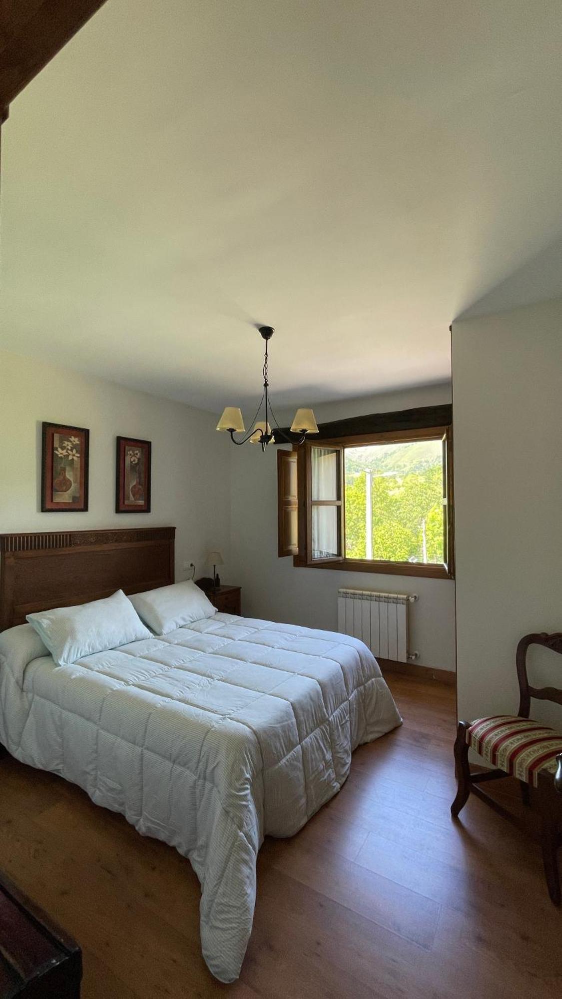 Apartamentos El Picoretu Местас-дель-Кон Экстерьер фото